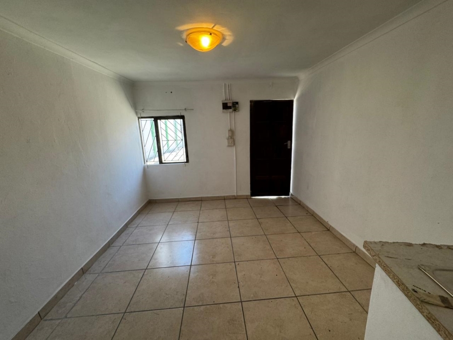 6 Bedroom Property for Sale in Hindle Park Western Cape